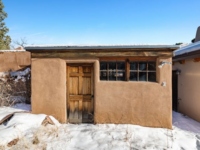 32 Timberwick Road, Santa Fe, NM 87508