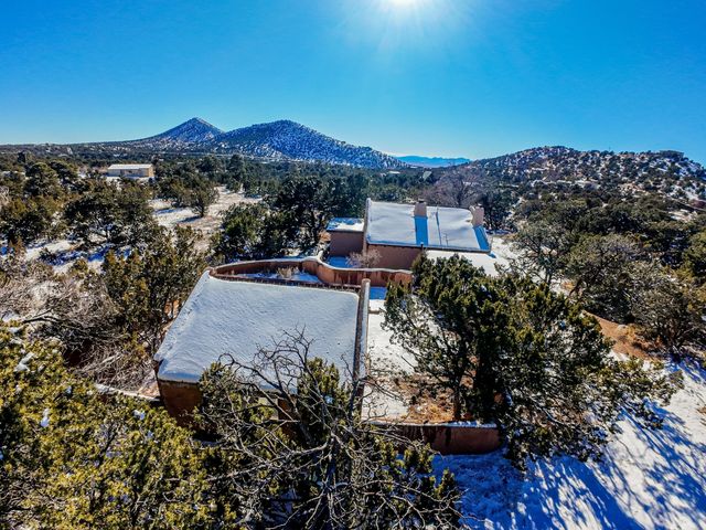 32 Timberwick Road, Santa Fe, NM 87508