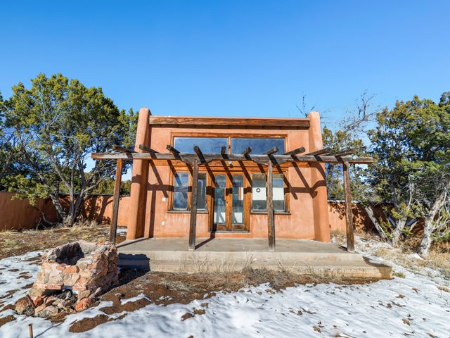 32 Timberwick Road, Santa Fe, NM 87508