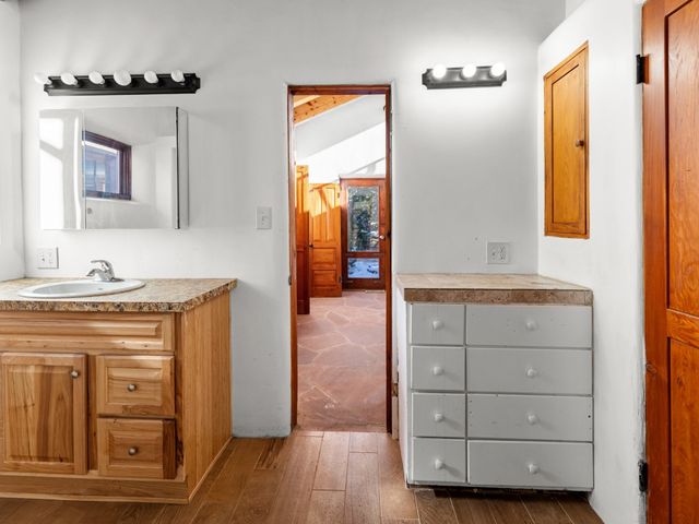 32 Timberwick Road, Santa Fe, NM 87508