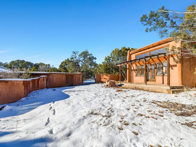 32 Timberwick Road, Santa Fe, NM 87508