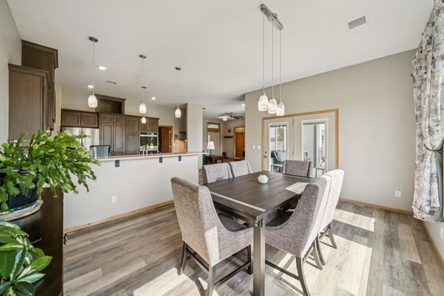 924 E Chukker Ln, Haysville, KS 67060