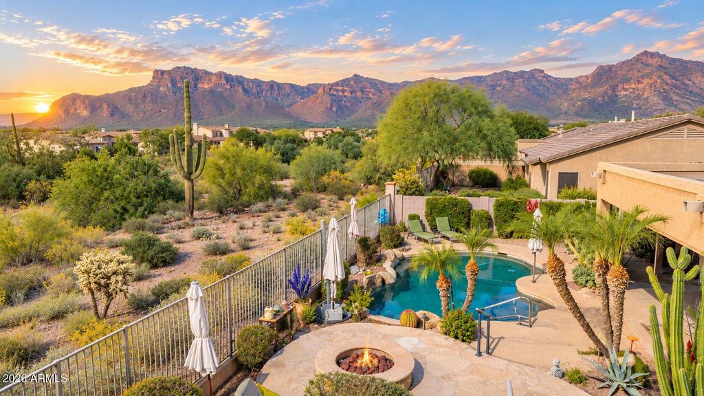 8206 E APACHE PLUMB Drive, Gold Canyon, AZ 85118 — photo 2