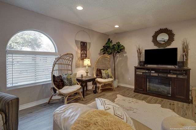 402 HERMINE BLVD, San Antonio, TX 78212