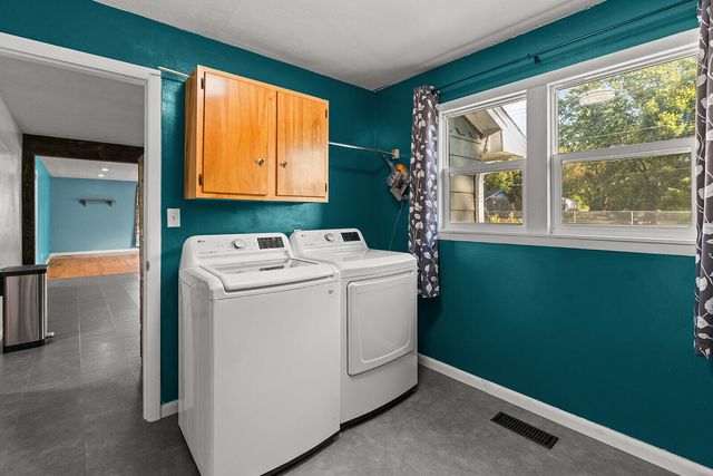 630 W Broadmoor Street, Springfield, MO 65807