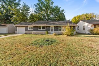 630 W Broadmoor Street, Springfield, MO 65807