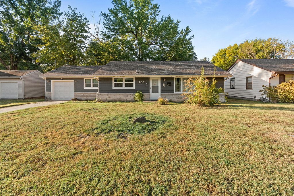 630 W Broadmoor Street, Springfield, MO 65807