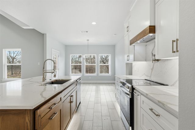 458 Sunrise Trail, Corsicana, TX 75109