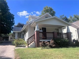 108 S Hedges Street, Sugar Creek, MO 64054