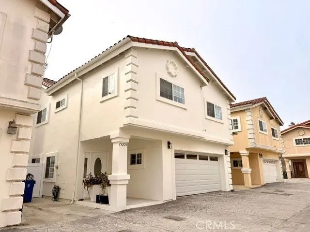 15205 Larch, Lawndale, CA 90260