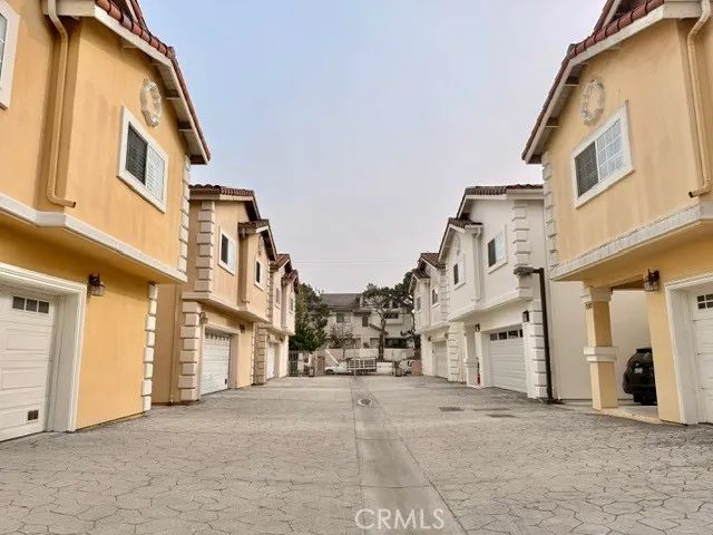 15205 Larch, Lawndale, CA 90260