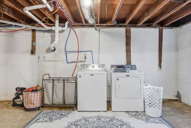 1360 Highway 49, E, Charlotte, TN 37036