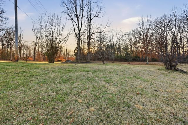 1360 Highway 49, E, Charlotte, TN 37036