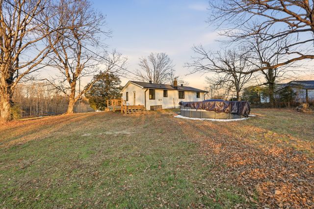 1360 Highway 49, E, Charlotte, TN 37036