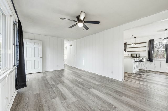 1360 Highway 49, E, Charlotte, TN 37036