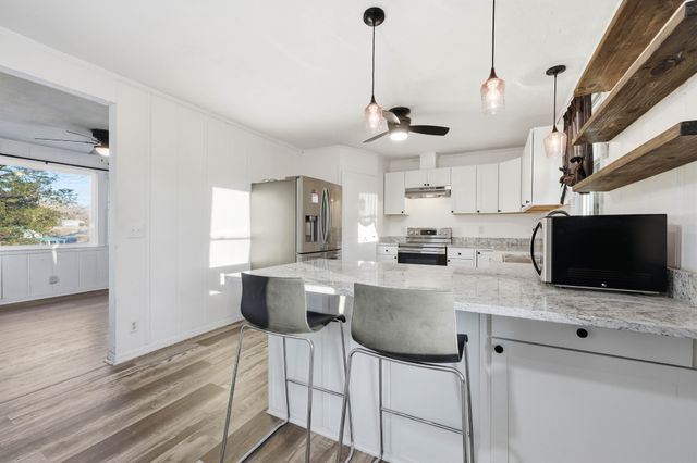 1360 Highway 49, E, Charlotte, TN 37036