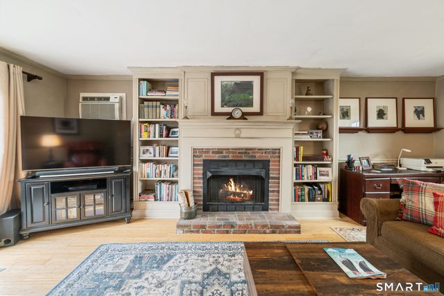 5 Gorman Place, East Hartford, CT 06108