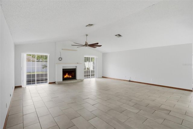 112 AUGUSTA CIRCLE, St Cloud, FL 34769