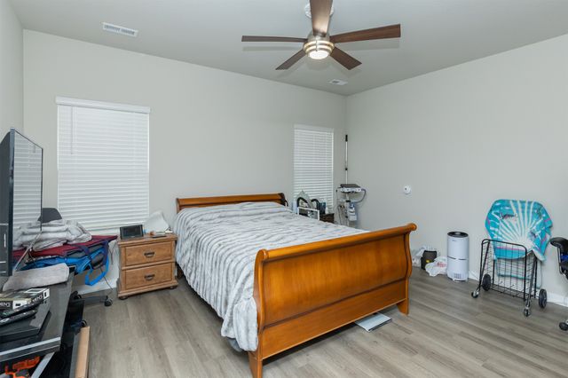 2820 NW 32nd Lane, Ankeny, IA 50023