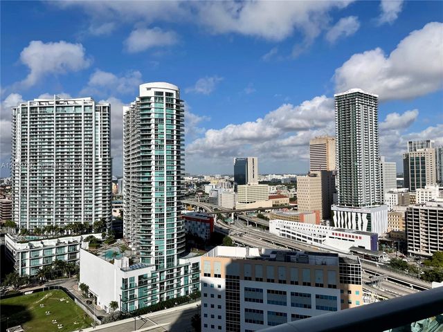 31 SE 5th St 2805, Miami, FL 33131