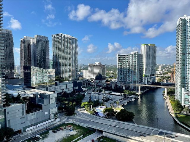 31 SE 5th St 2805, Miami, FL 33131