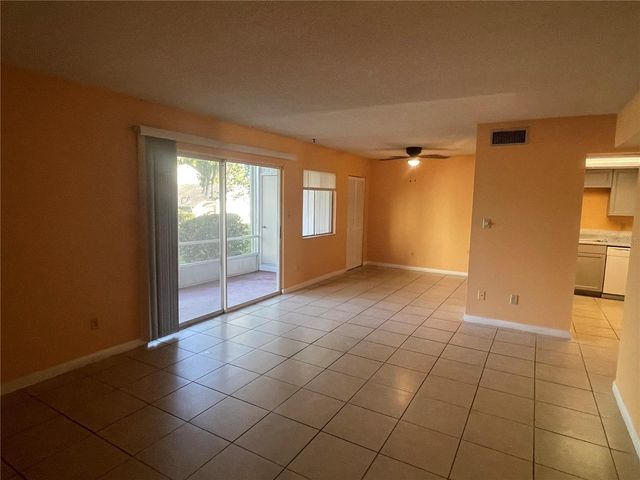 549 FAIRWAYS DRIVE A, Ocala, FL 34472