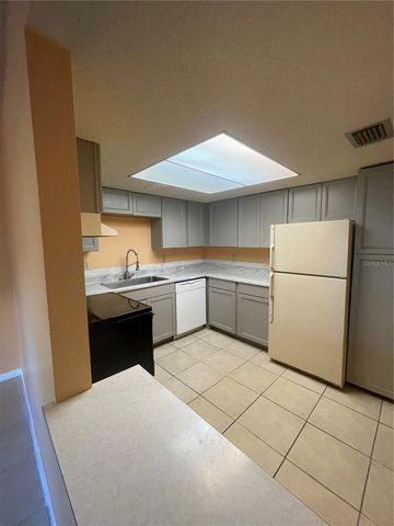 549 FAIRWAYS DRIVE A, Ocala, FL 34472