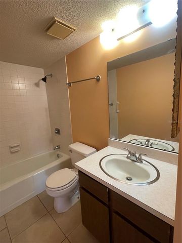 549 FAIRWAYS DRIVE A, Ocala, FL 34472