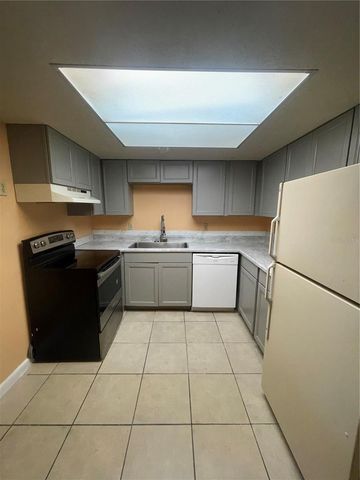 549 FAIRWAYS DRIVE A, Ocala, FL 34472