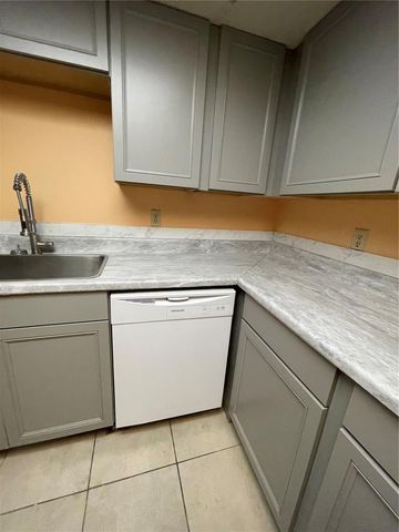 549 FAIRWAYS DRIVE A, Ocala, FL 34472