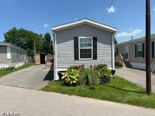12860 Mayfield Rd 52, Chardon, OH 44024