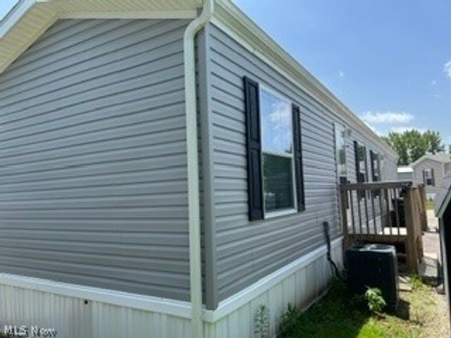 12860 Mayfield Rd 52, Chardon, OH 44024