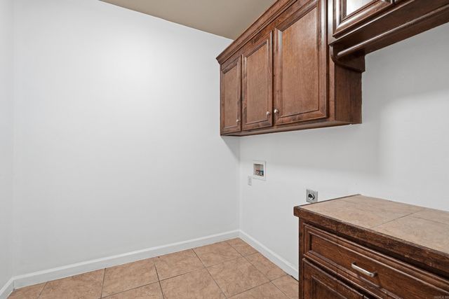 1250 Edge Valley, Conway, AR 72032