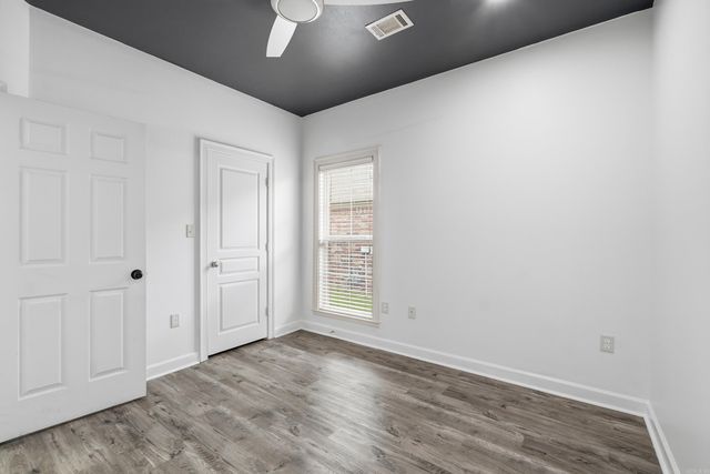 1250 Edge Valley, Conway, AR 72032