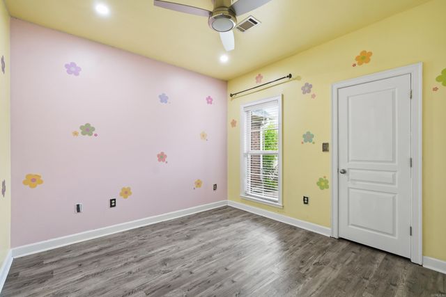 1250 Edge Valley, Conway, AR 72032