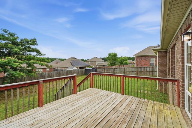 1250 Edge Valley, Conway, AR 72032