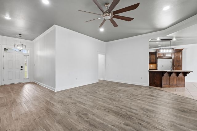 1250 Edge Valley, Conway, AR 72032