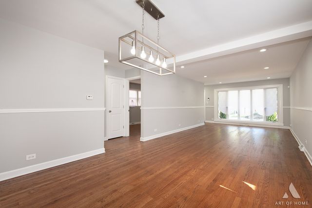 8810 S Euclid Avenue, Chicago, IL 60617