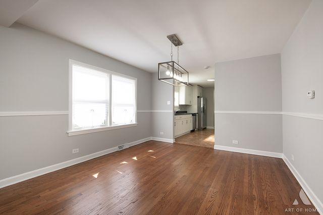 8810 S Euclid Avenue, Chicago, IL 60617