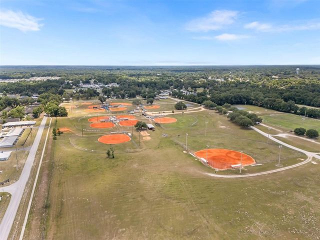 10161 SE 67TH TERRACE, Belleview, FL 34420
