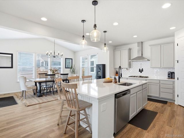 24601 E 37th Avenue, Aurora, CO 80019