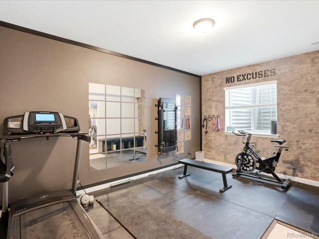 24601 E 37th Avenue, Aurora, CO 80019