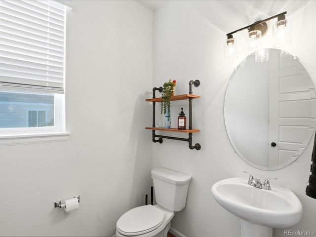 24601 E 37th Avenue, Aurora, CO 80019