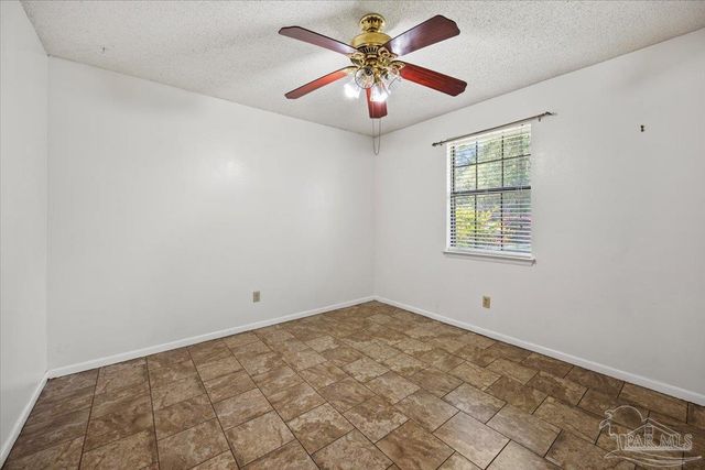 5135 Nekole Dr, Milton, FL 32570