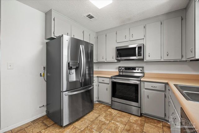 5135 Nekole Dr, Milton, FL 32570