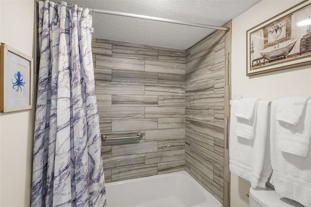 6713 MIDNIGHT PASS ROAD 4, Sarasota, FL 34242