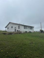 205 Hamilton Avenue, Ava, MO 65608