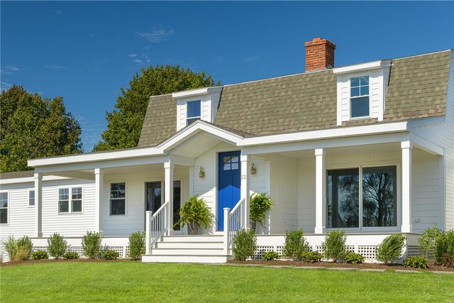 32 Arrowhead Drive, Tiverton, RI 02878