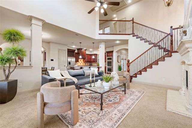 1010 Lost Valley Drive, Euless, TX 76039