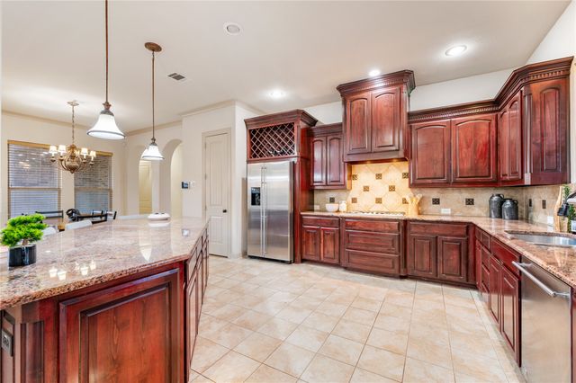 1010 Lost Valley Drive, Euless, TX 76039